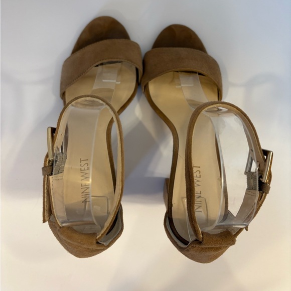Nine West tan leather block heel open toe heels sandals size 7 M - Picture 8 of 11